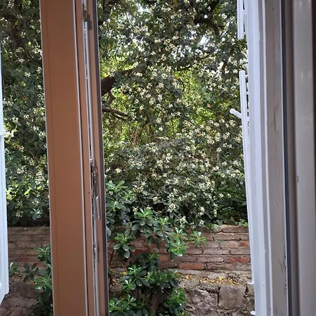 Ella Ντουμπρόβνικ