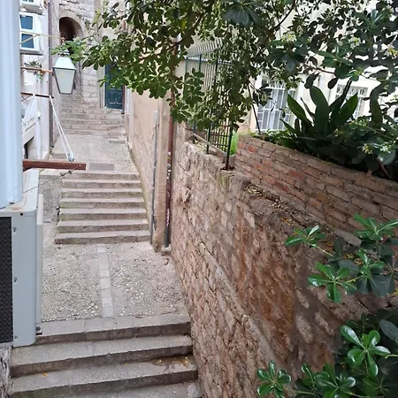 Ella Apartment