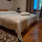 Ella 아파트