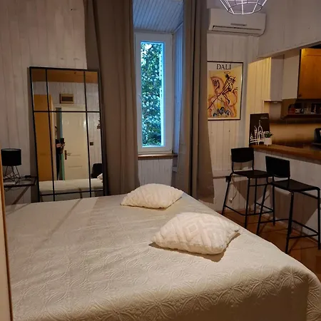 Ella Apartament